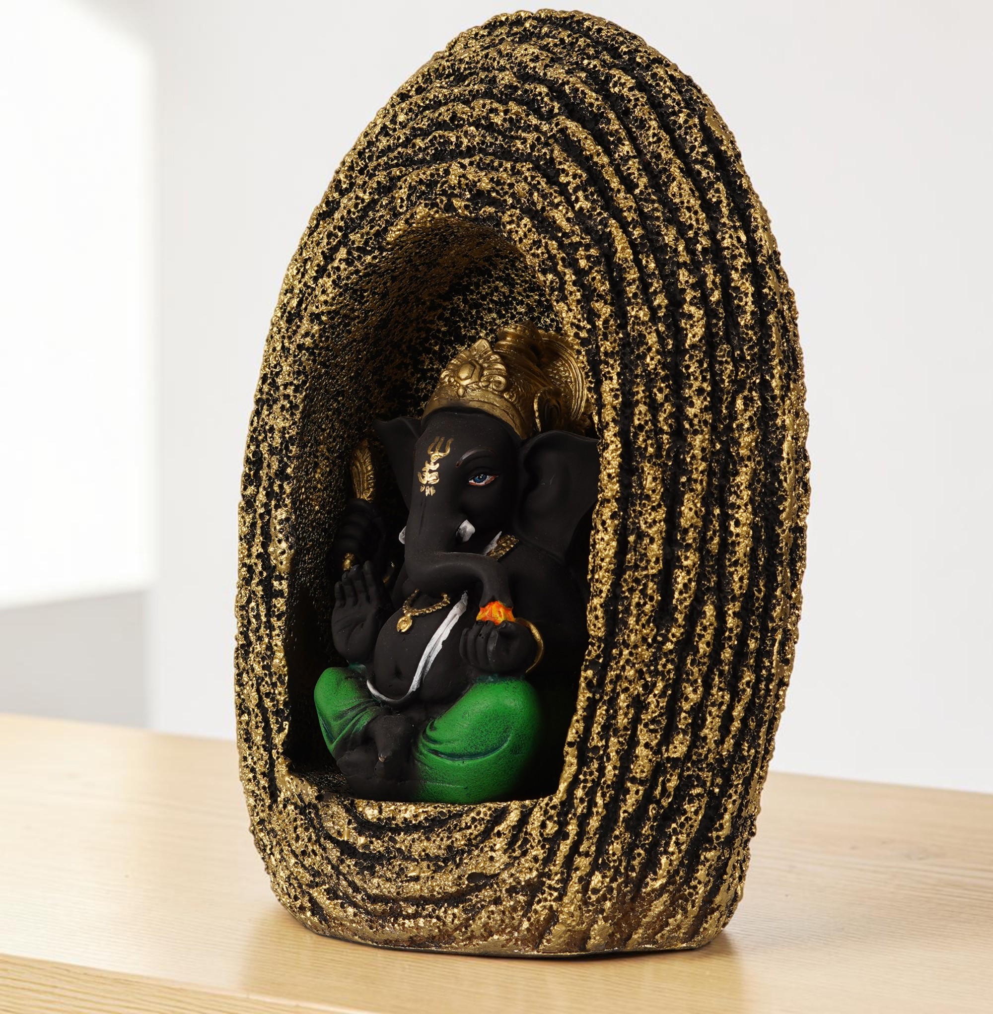 Vinayagar Black Statue view 2