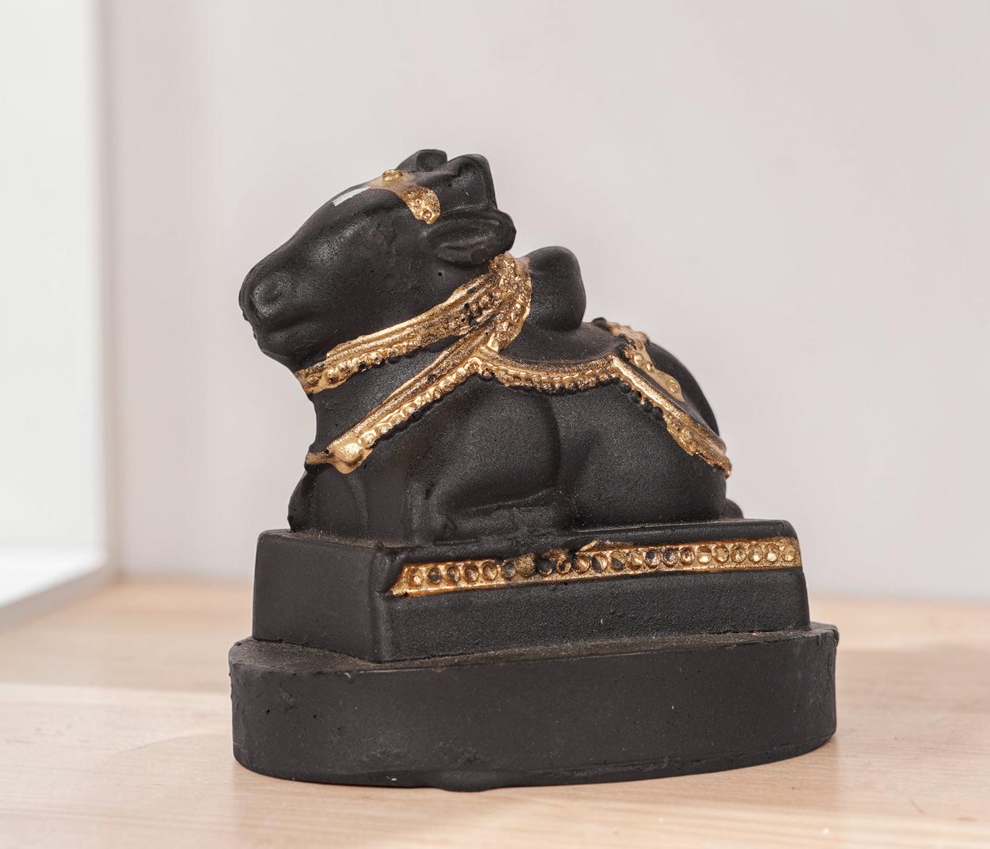 Nandhi Mini Statue view 4