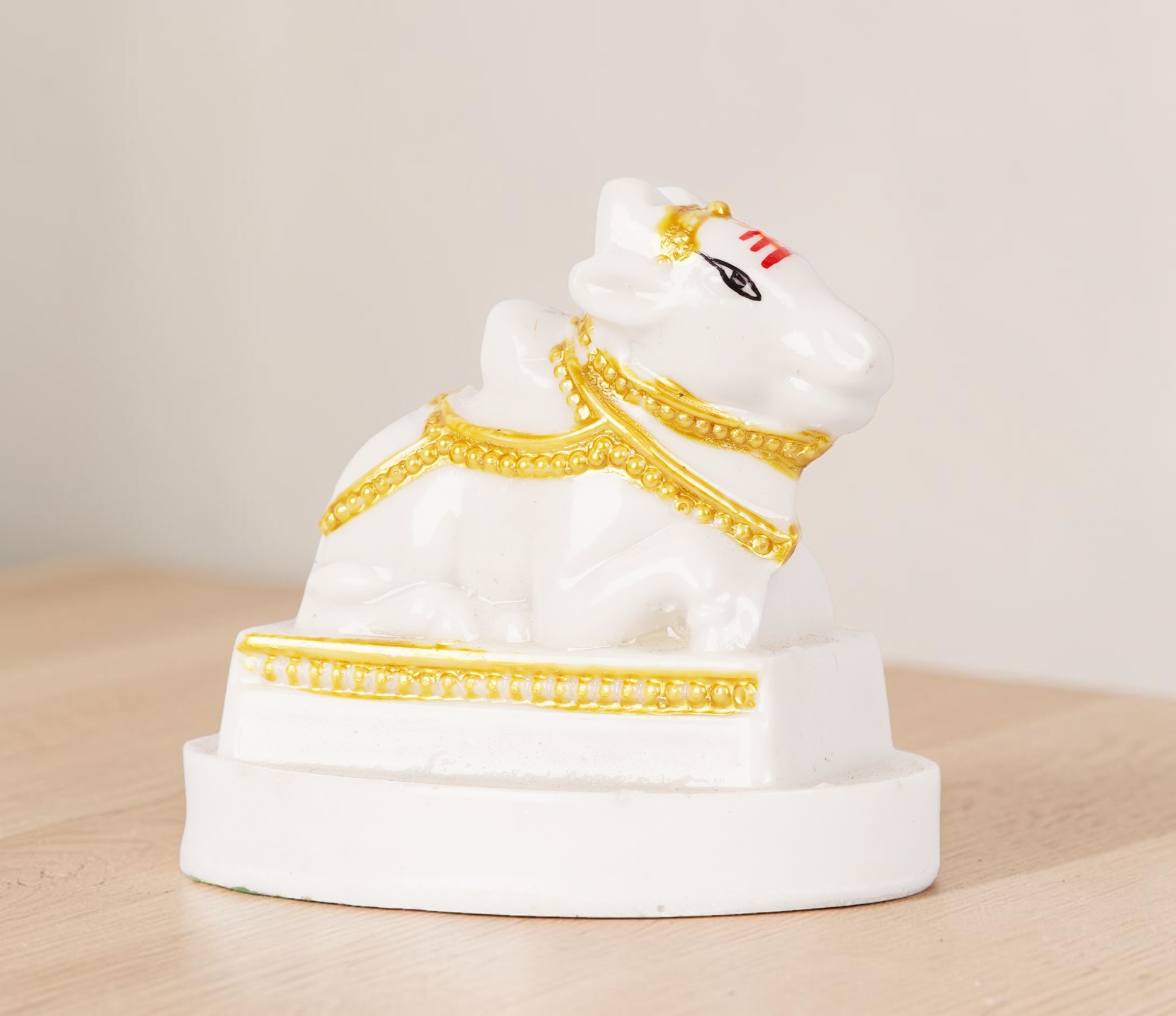 Nandhi White Statue view 3